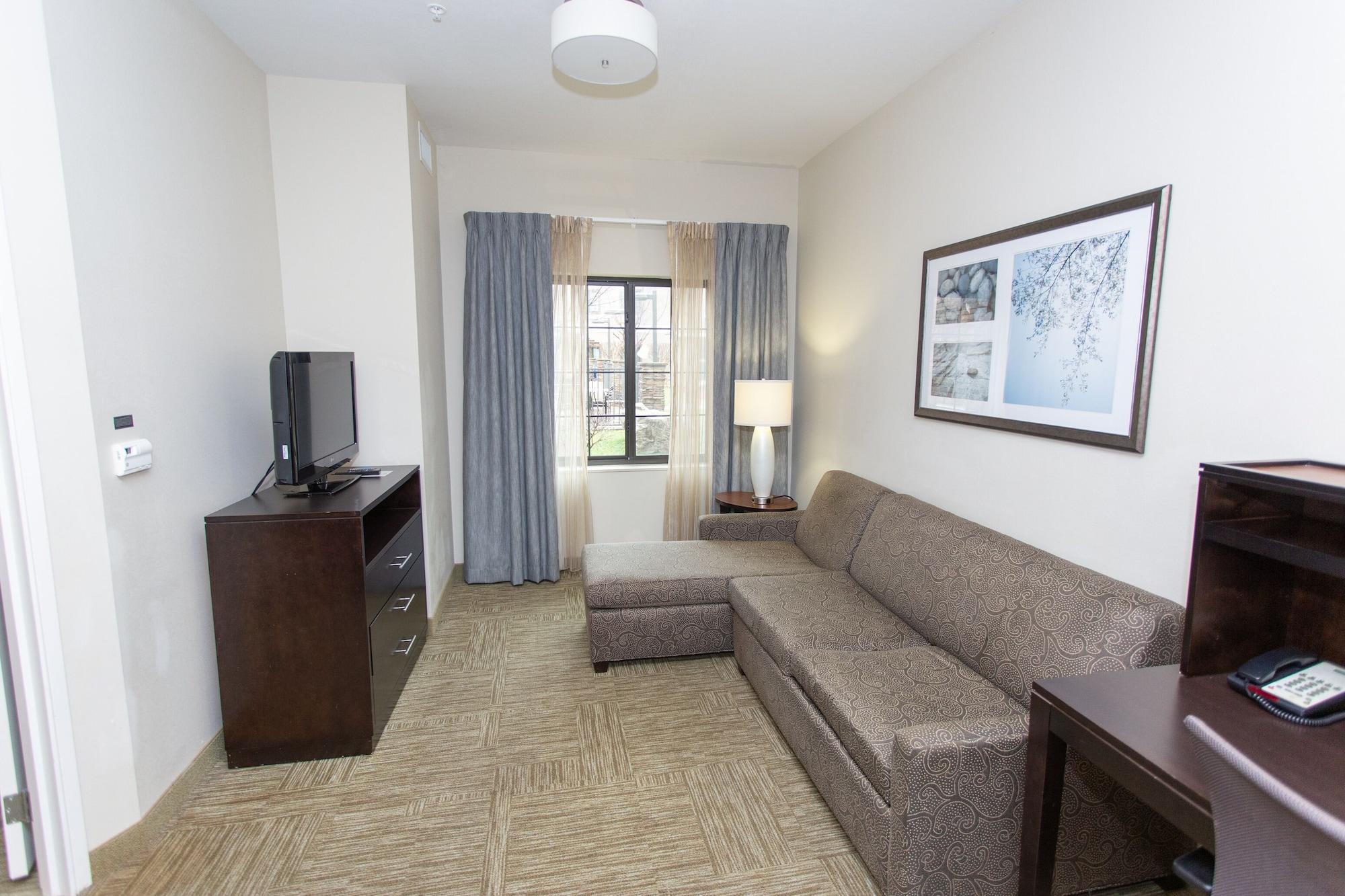 Staybridge Bowling By Ihg Bowling Green