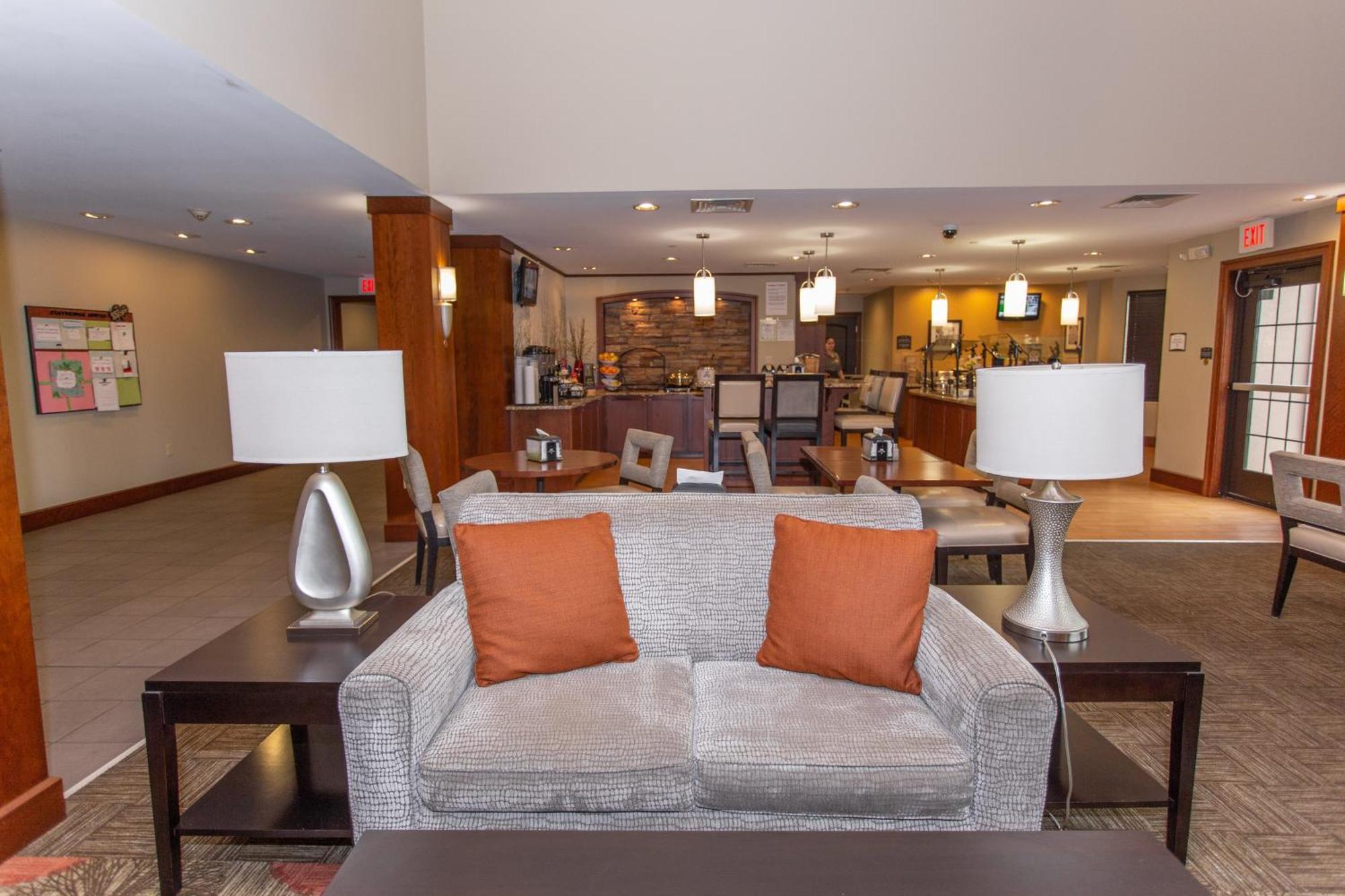 Staybridge Bowling By Ihg 3*